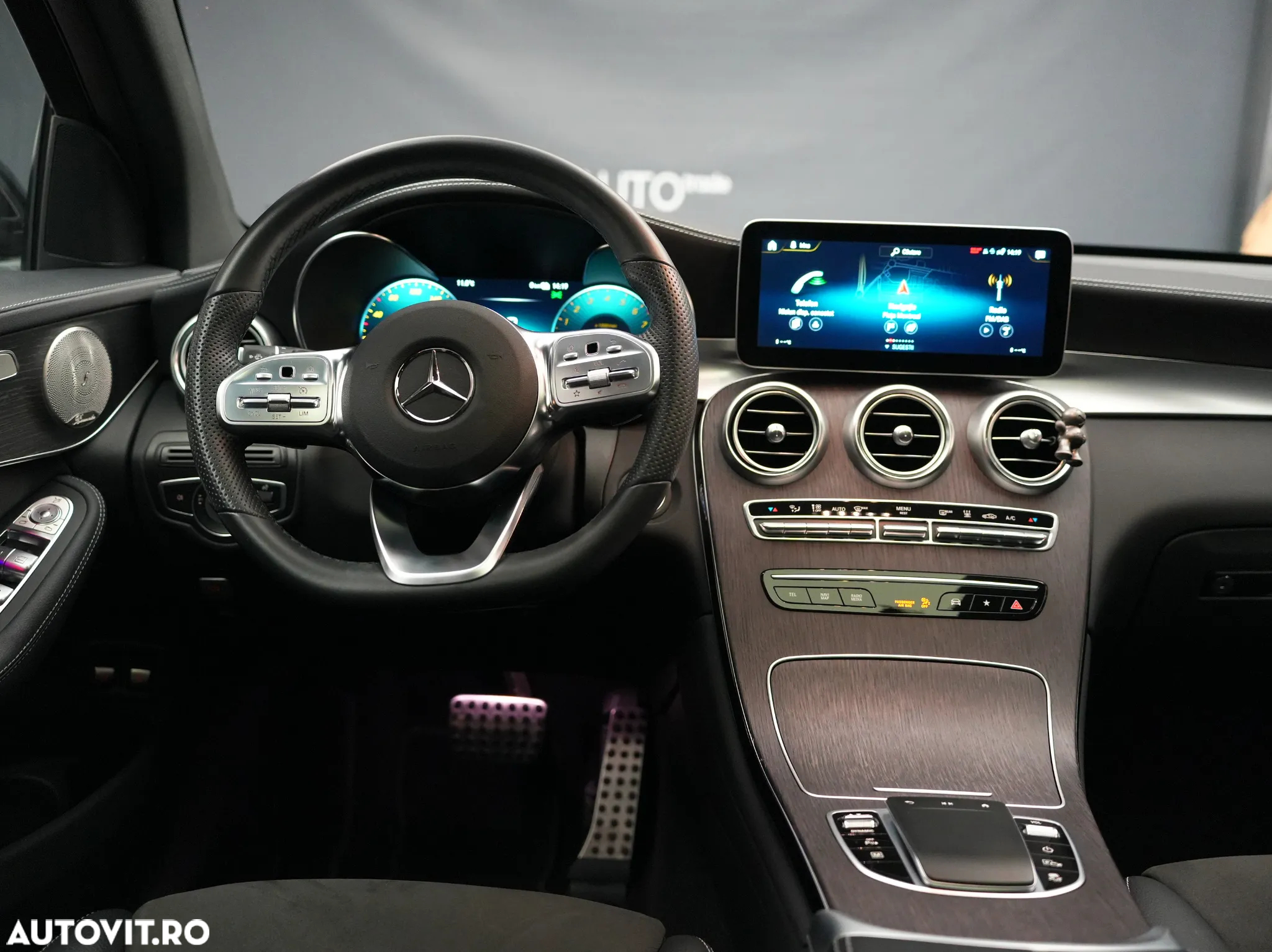 Mercedes-Benz GLC 300 4MATIC MHEV - 13