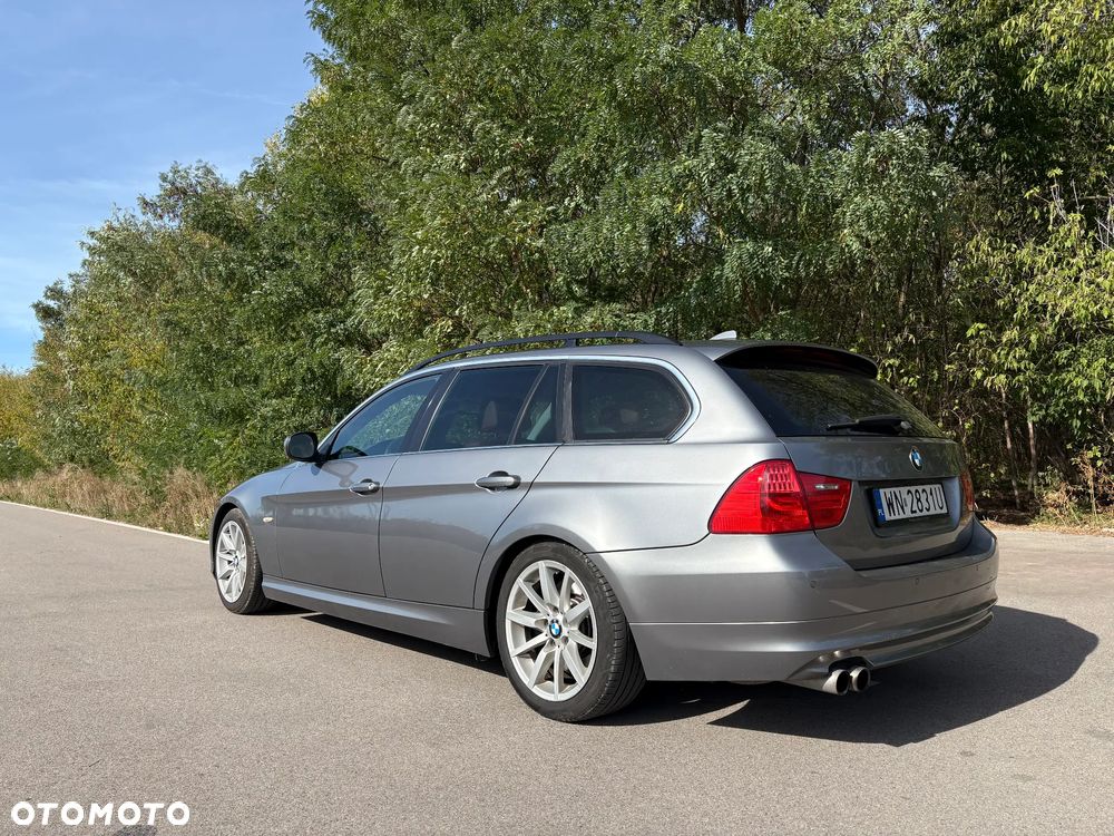 BMW Seria 3 330d DPF Touring - 7