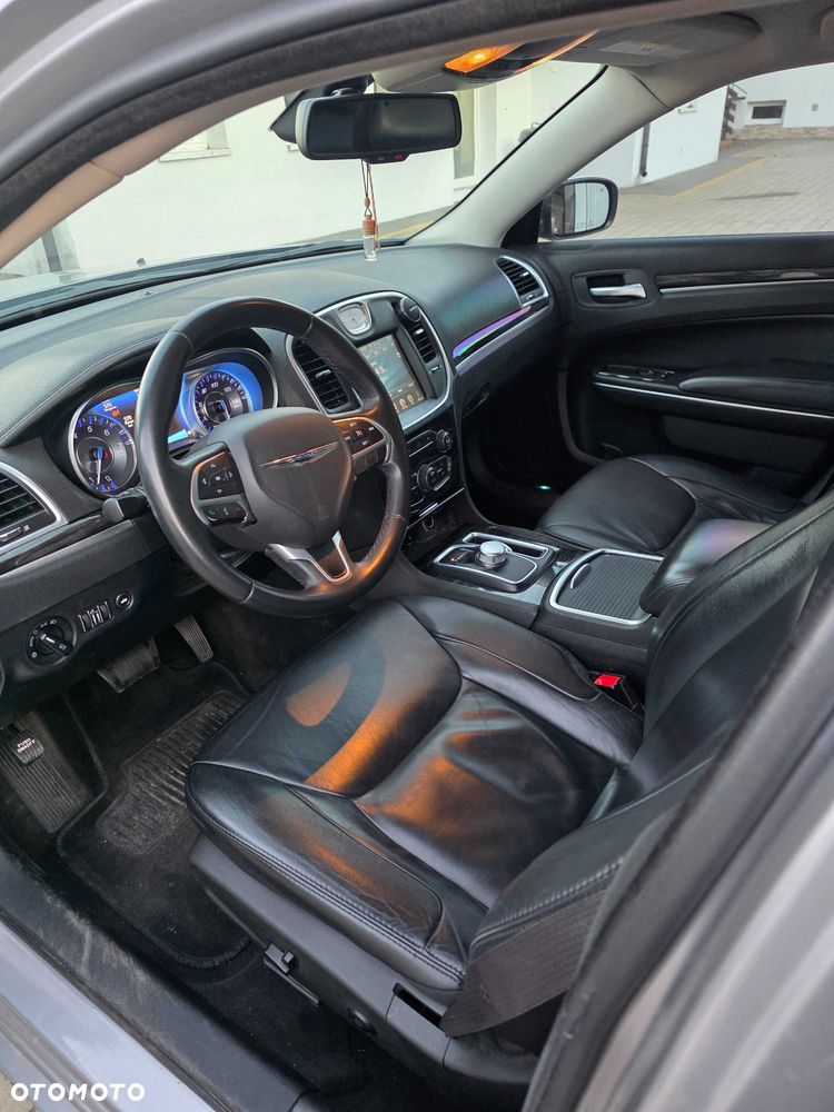 Chrysler 300C - 4