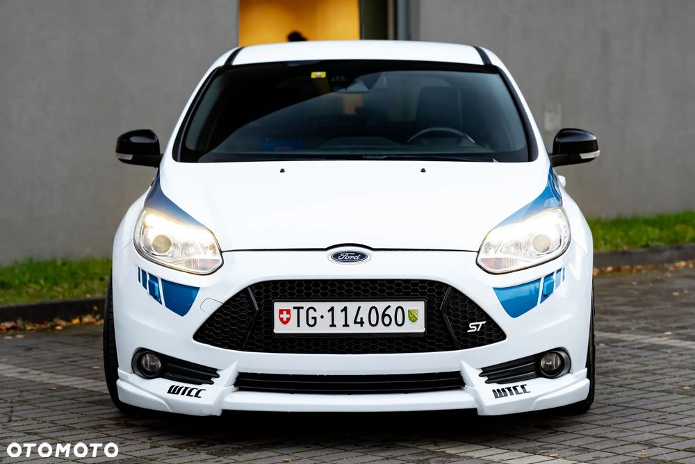 Ford Focus 2.0 EcoBoost ST mit Leder-Sport-Paket - 4