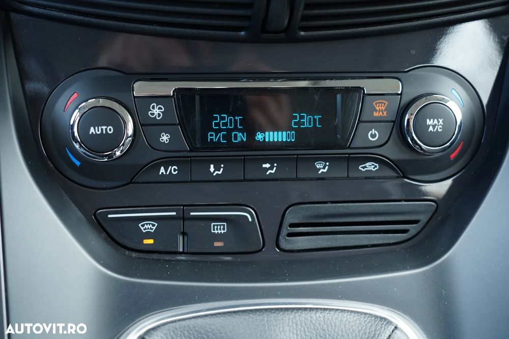 Ford Kuga 2.0 TDCi 4WD Titanium - 13