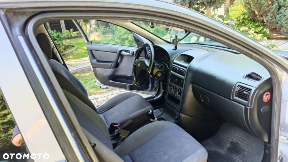 Opel Astra - 10