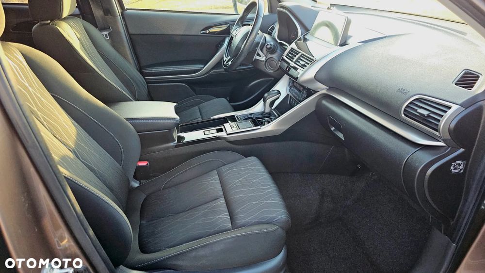 Mitsubishi Eclipse Cross 1.5 T Intense CVT - 14