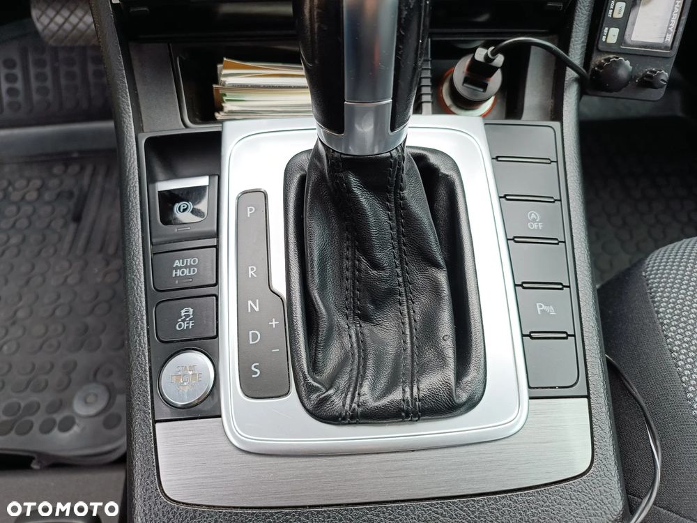 Volkswagen Passat Variant 2.0 TDI DSG BlueMotion Technology Comfortline - 14