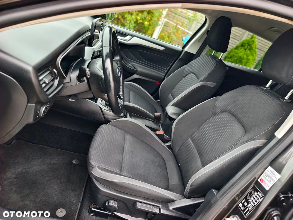 Ford Focus 1.5 EcoBoost STart-Stopp-System TITANIUM - 9