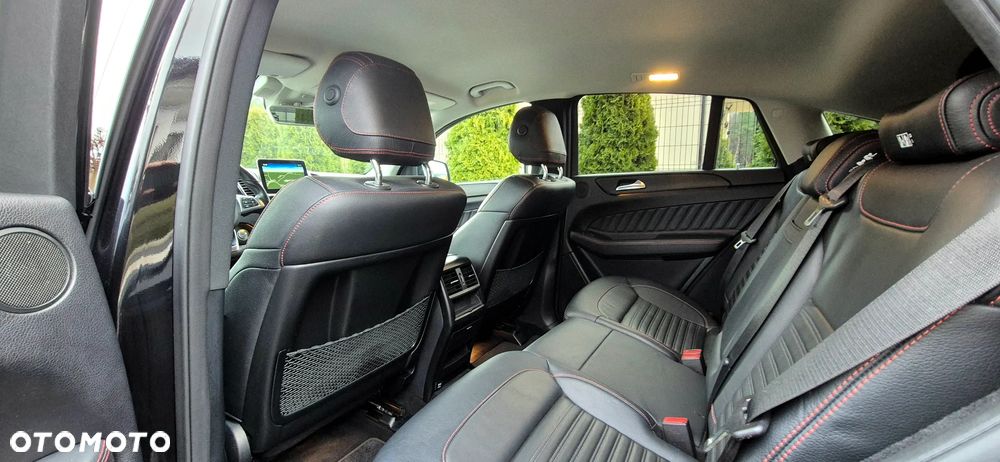 Mercedes-Benz GLE - 34