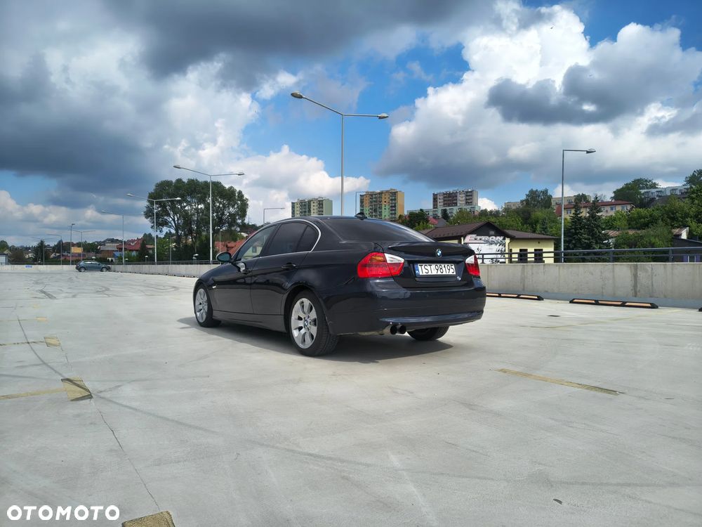 BMW Seria 3 330xi - 9