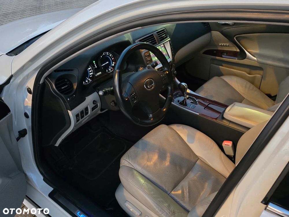 Lexus IS 250 Prestige - 8