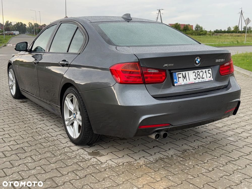 BMW Seria 3 328i Sport-Aut Sport Line - 5