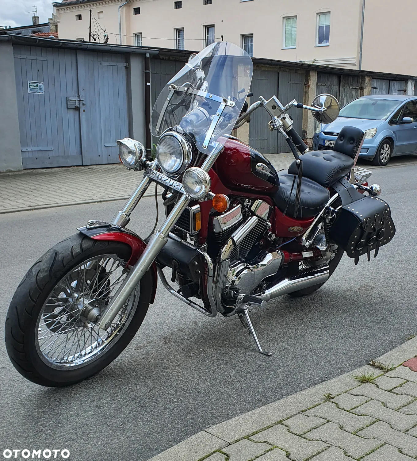 Suzuki Intruder - 2