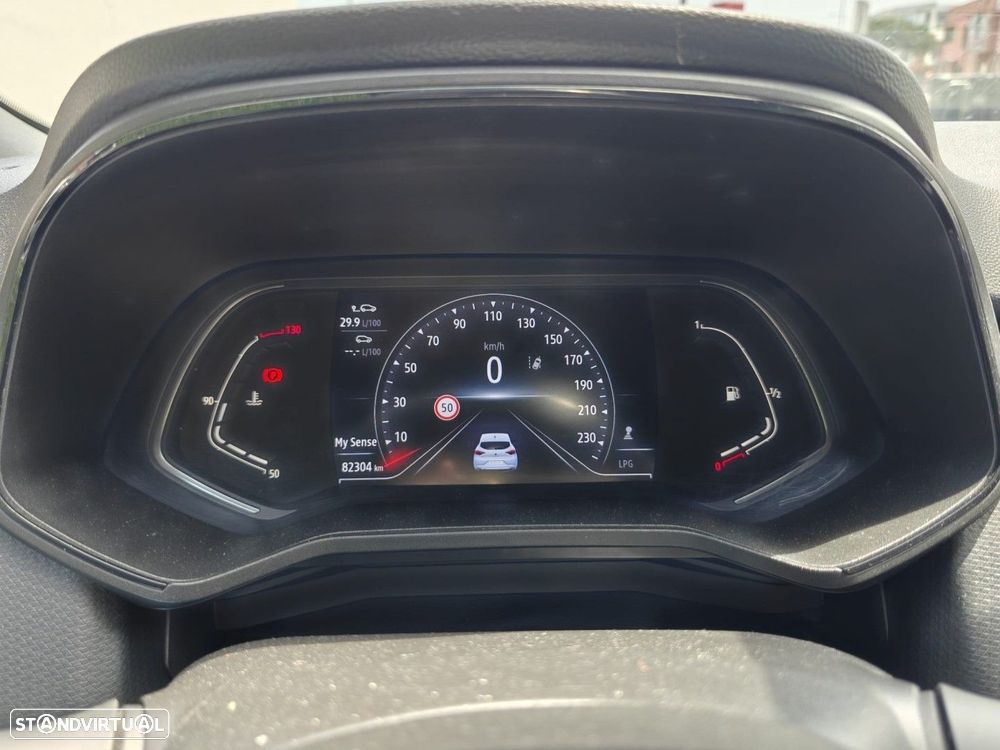 Renault Clio - 18
