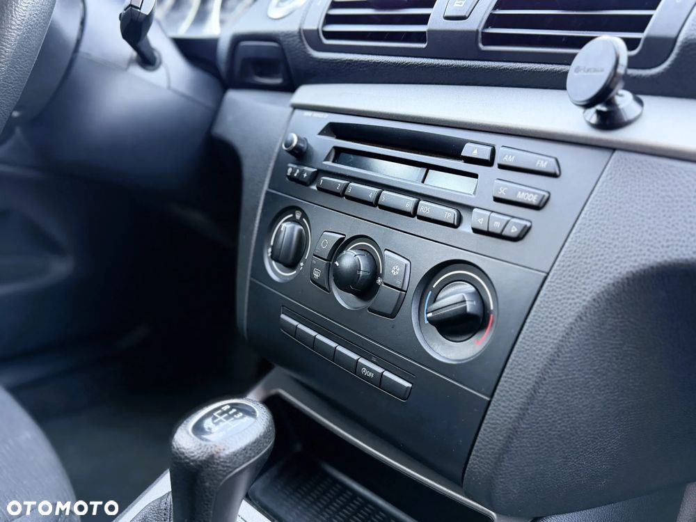 BMW Seria 1 - 22