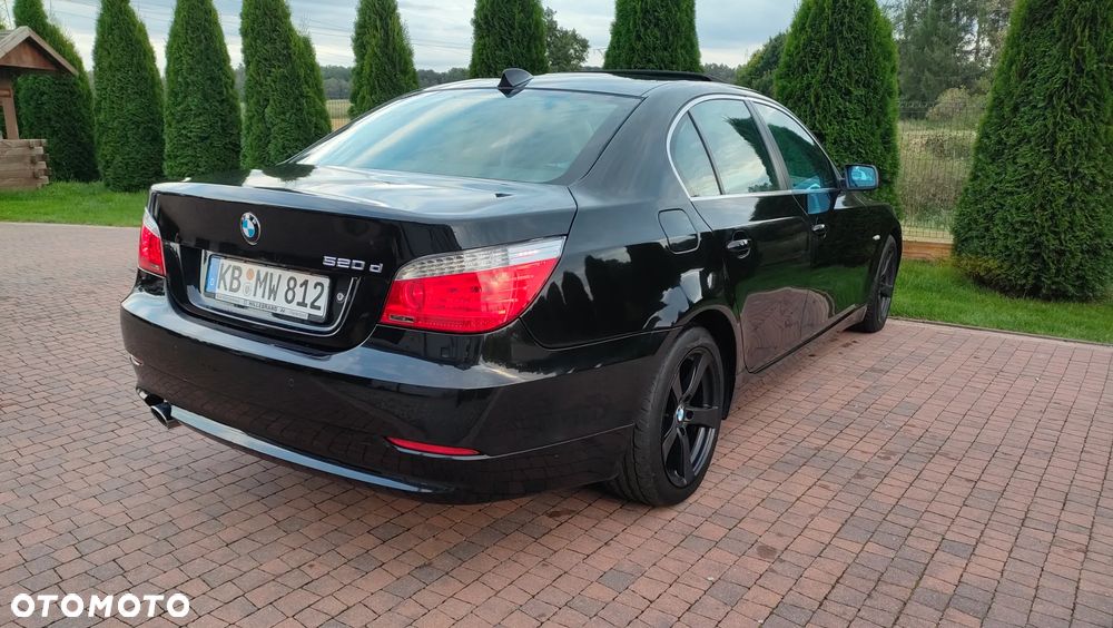 BMW Seria 5 520d Edition Sport - 14