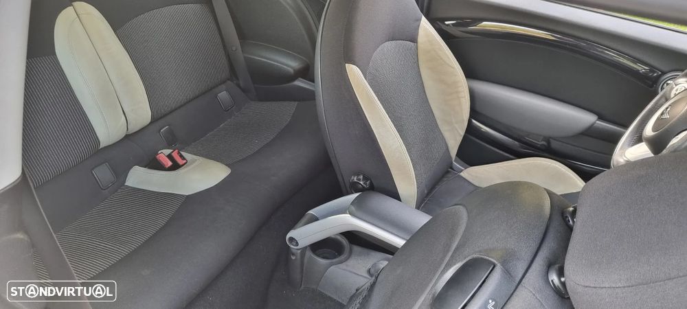 MINI 3 Portas Cooper D - 9