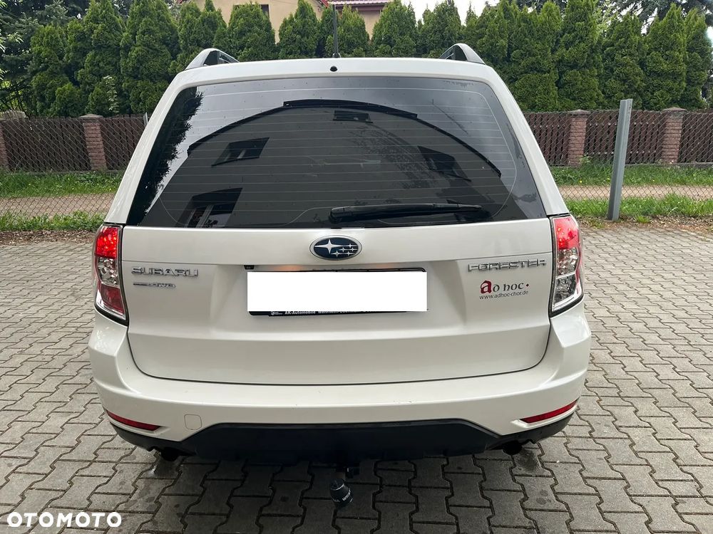 Subaru Forester 2.0i Exclusive - 29