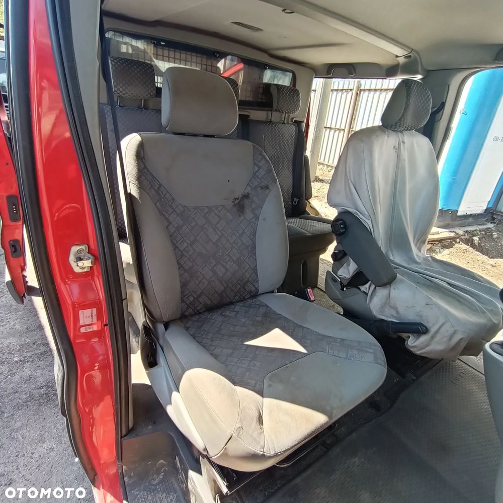 Renault Trafic - 12