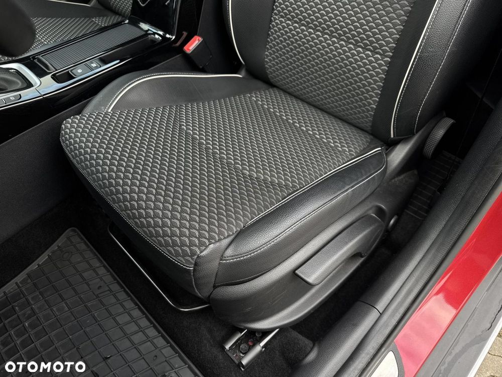 Kia XCeed 1.5 T-GDI Business Line DCT - 12