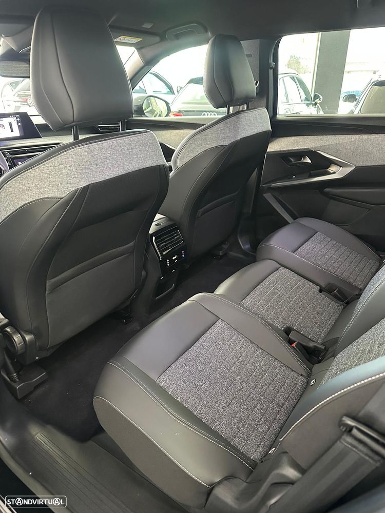 Peugeot E-5008 Allure - 8