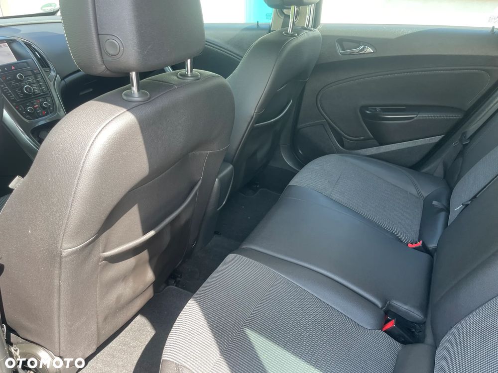 Opel Astra 1.4 Turbo Design Edition - 14