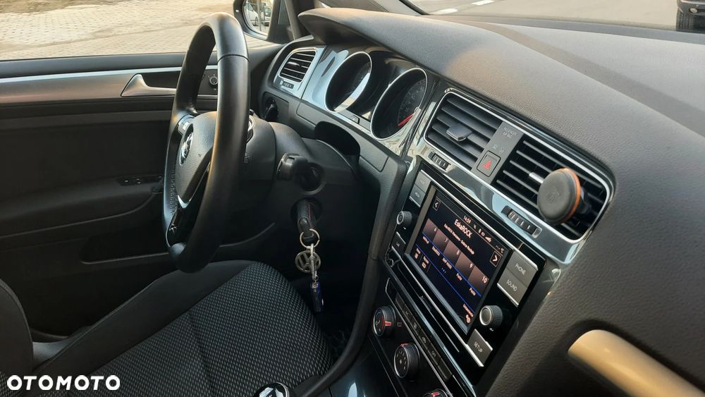 Volkswagen Golf 1.0 TSI City - 25