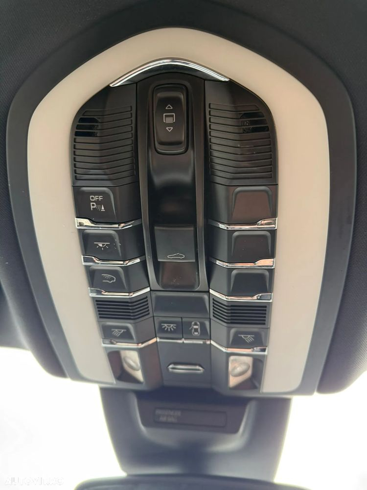 Porsche Macan 3.0 PDK S - 22