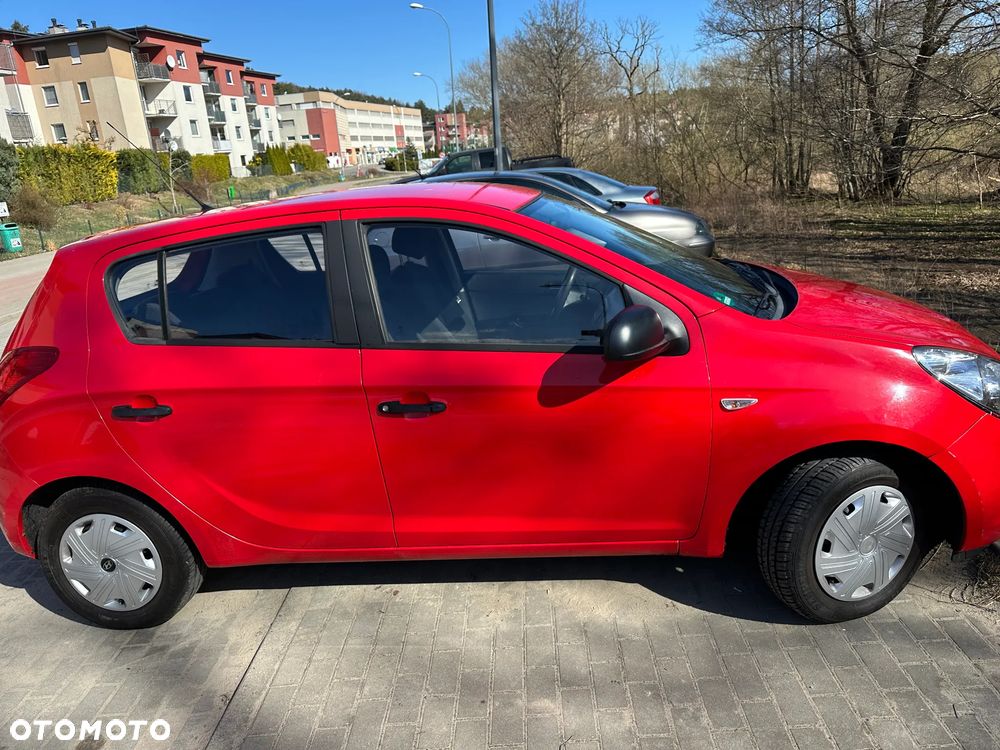Hyundai i20 1.2 FIFA WM Edition - 13
