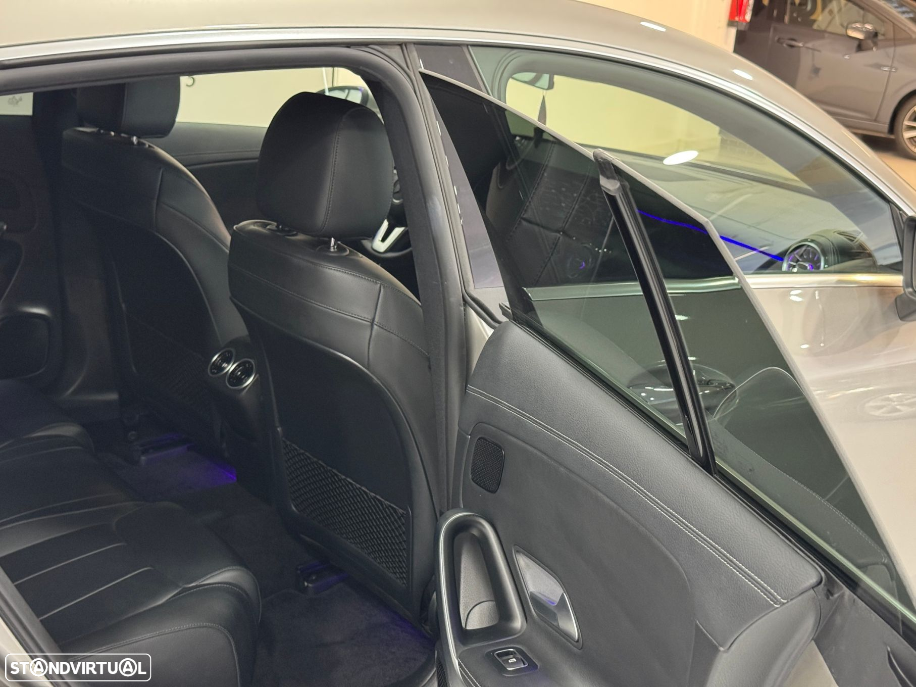 Mercedes-Benz CLA 180 d Shooting Brake Progressive - 42