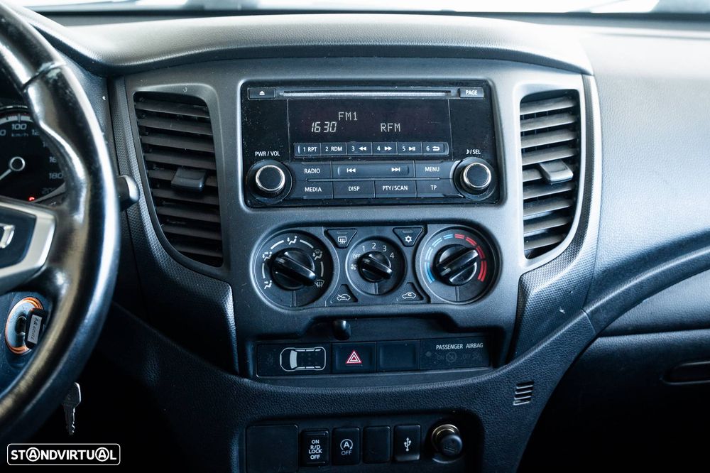Mitsubishi L 200 2.3 Di-D Club Invicte 4X4 - 17