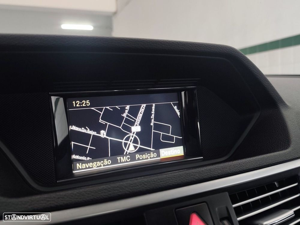 Mercedes-Benz E 250 BlueTEC Avantgarde Auto. - 22