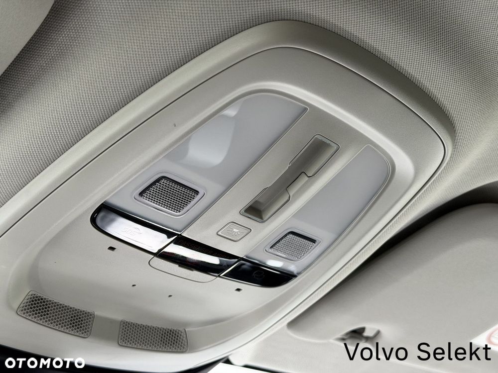 Volvo V60 Cross Country - 34