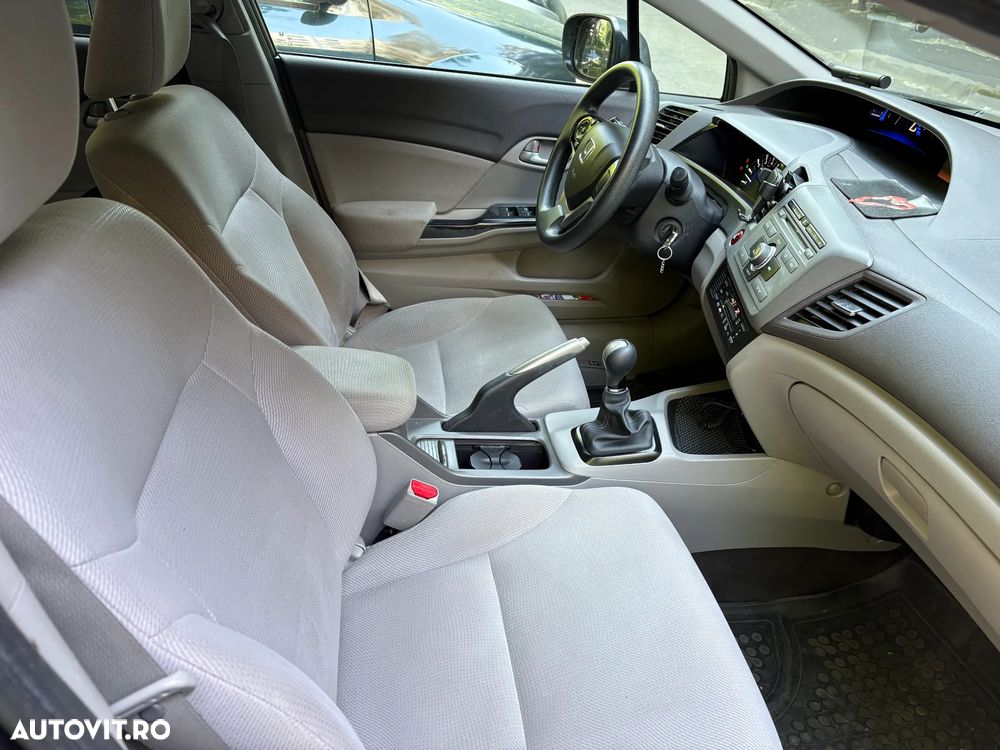 Honda Civic 1.8 MT LS - 4