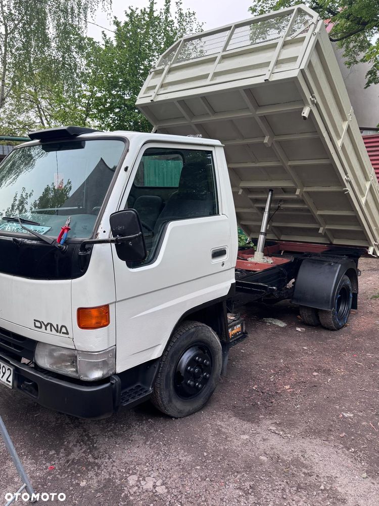 Toyota Dyna - 1