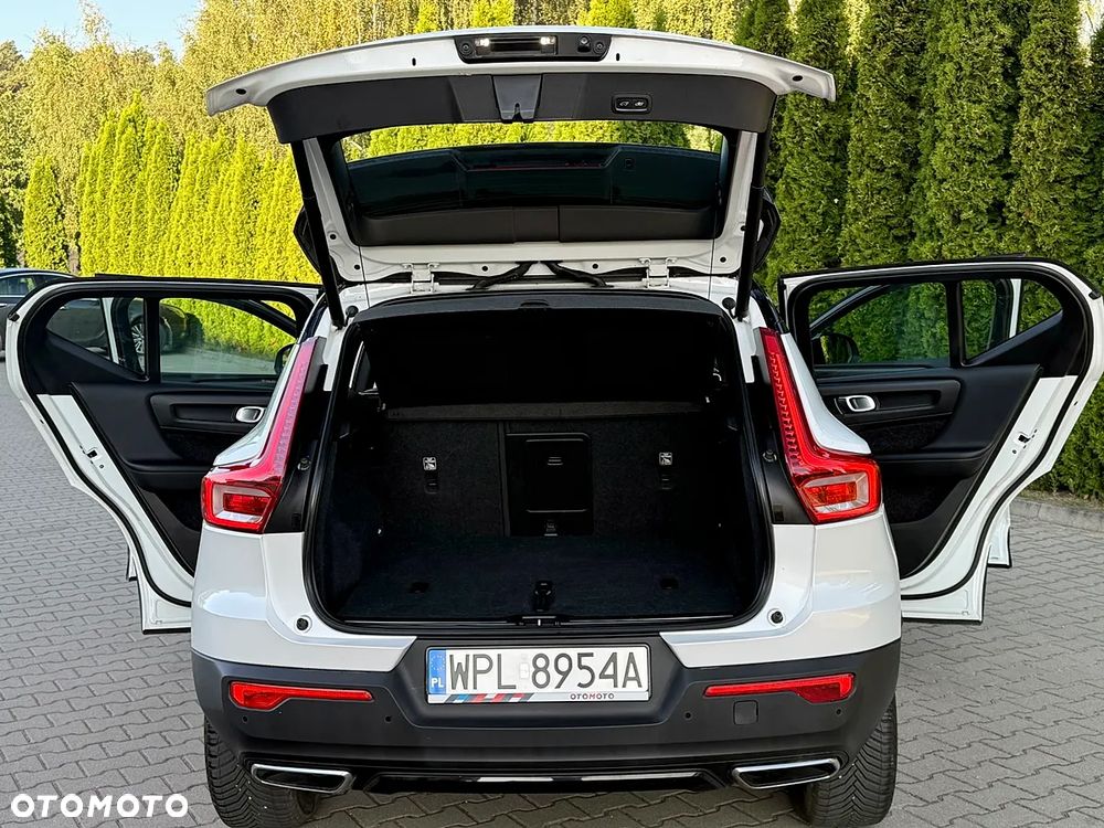 Volvo XC 40 D3 Geartronic R-Design - 25