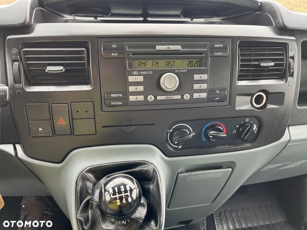 Ford Transit - 21
