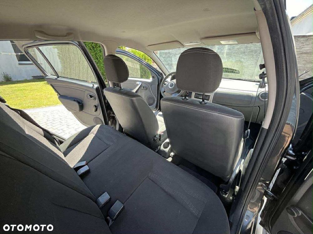 Dacia Sandero 1.6 MPI Stepway - 12