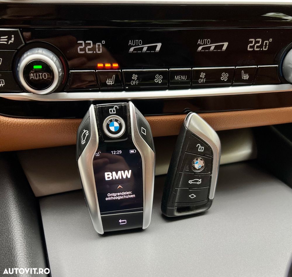 BMW Seria 5 540i xDrive AT - 11