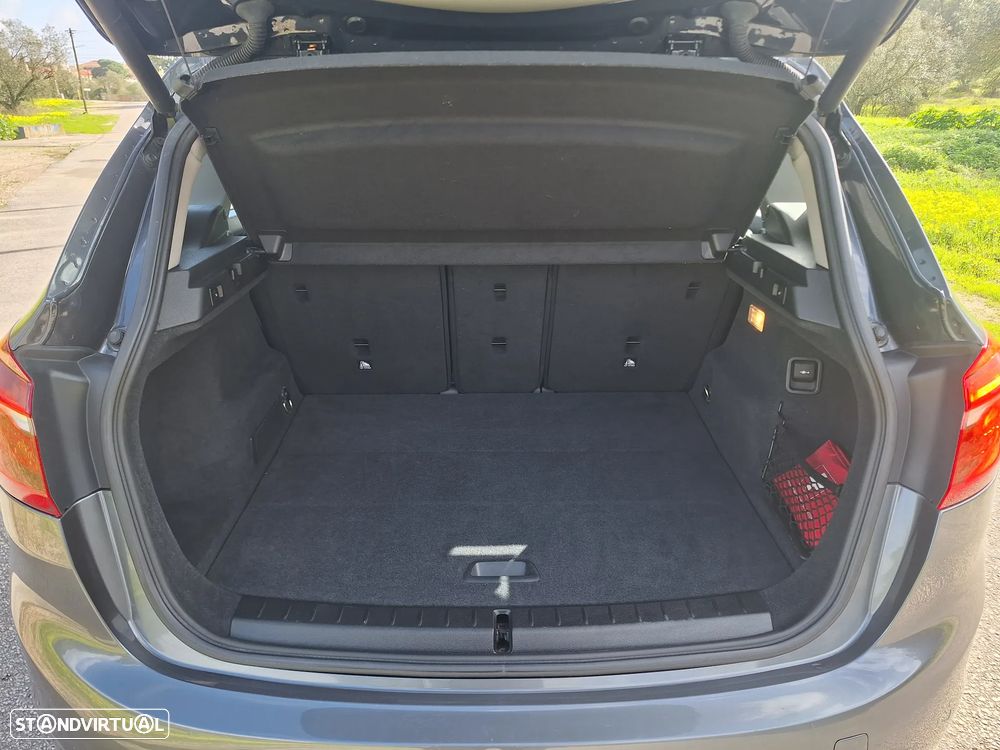 BMW 216 Active Tourer d - 11