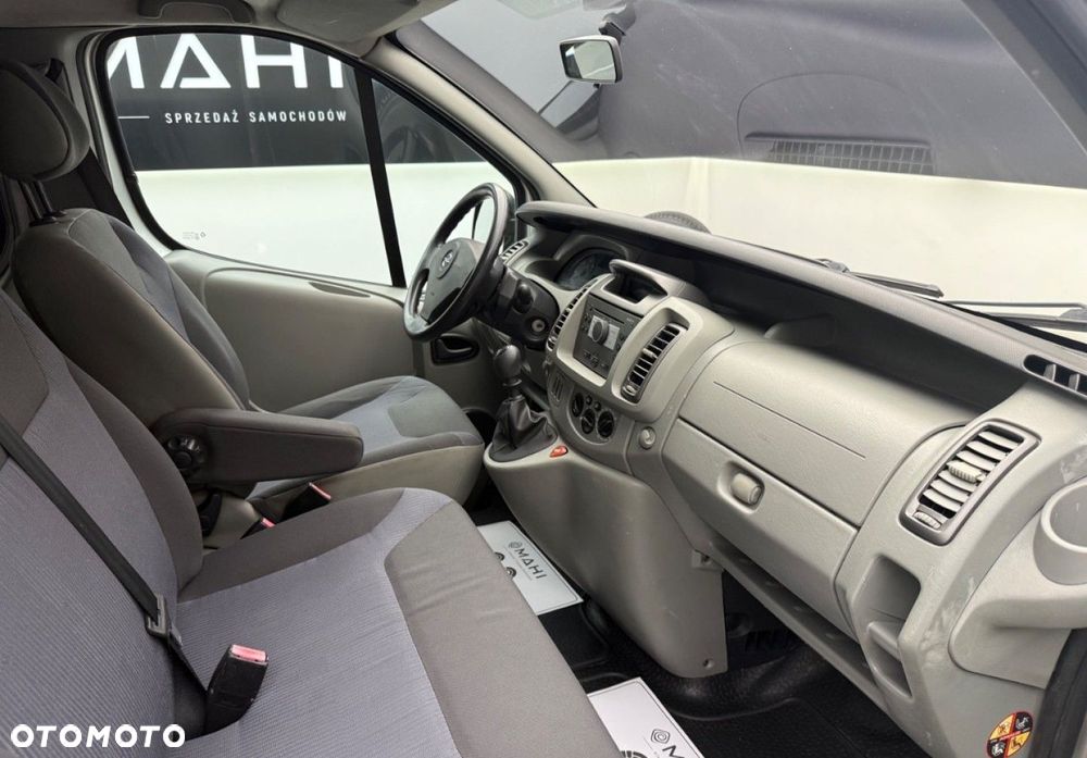 Opel Vivaro - 21