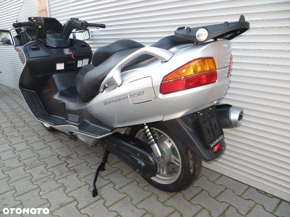 Suzuki Burgman - 17