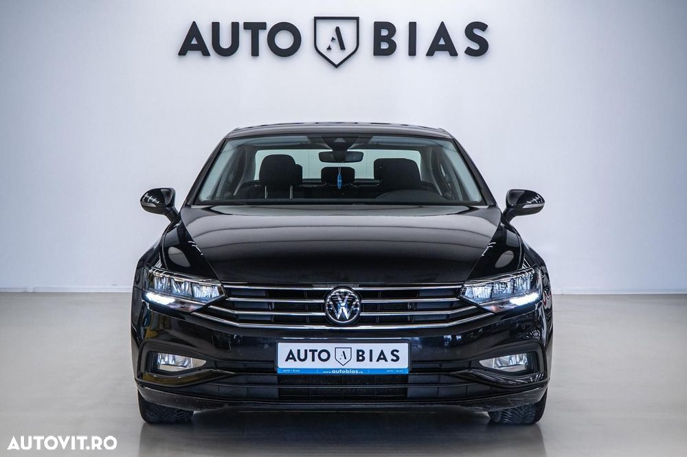 Volkswagen Passat 2.0 TDI DSG Comfortline - 23