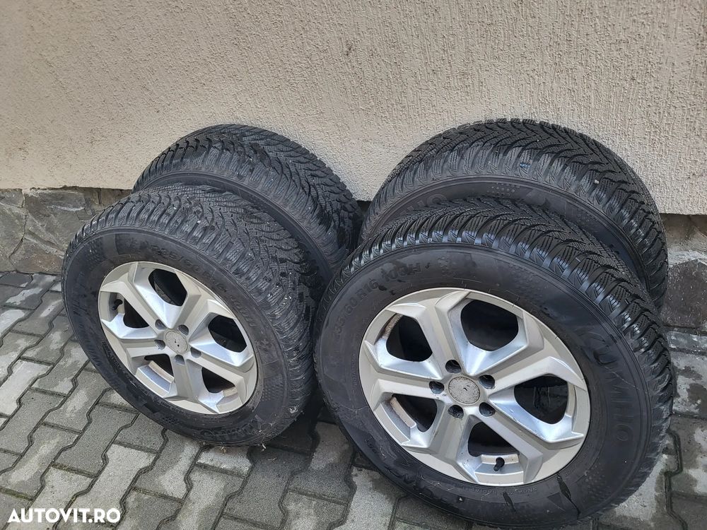 Ford Kuga - 25