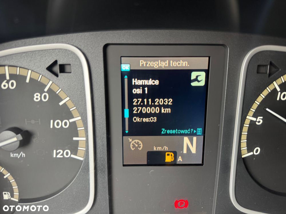 Mercedes-Benz ATEGO - 38