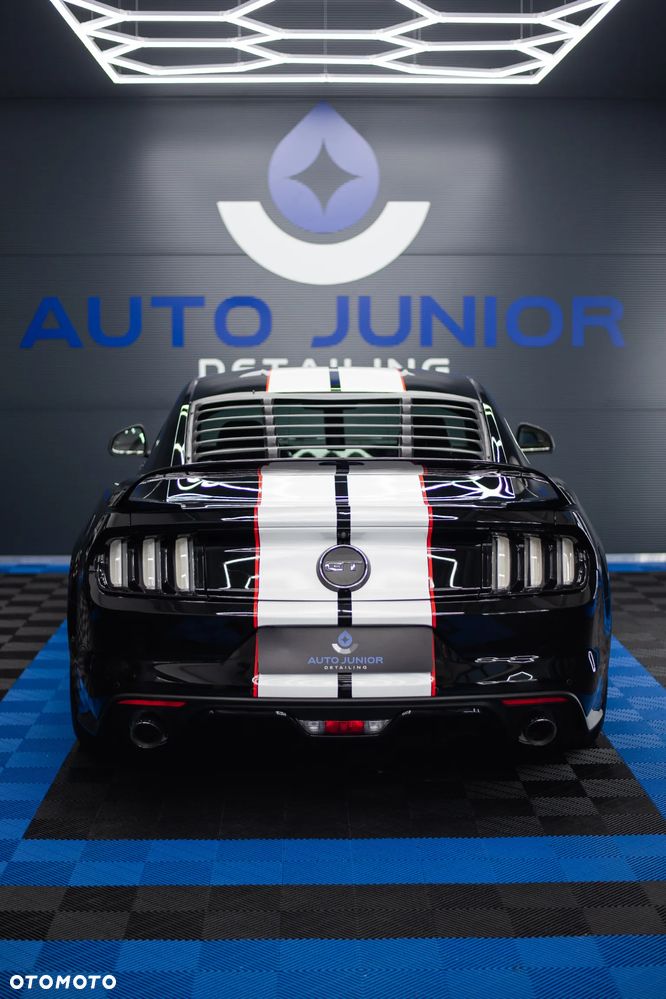 Ford Mustang 5.0 V8 GT - 2
