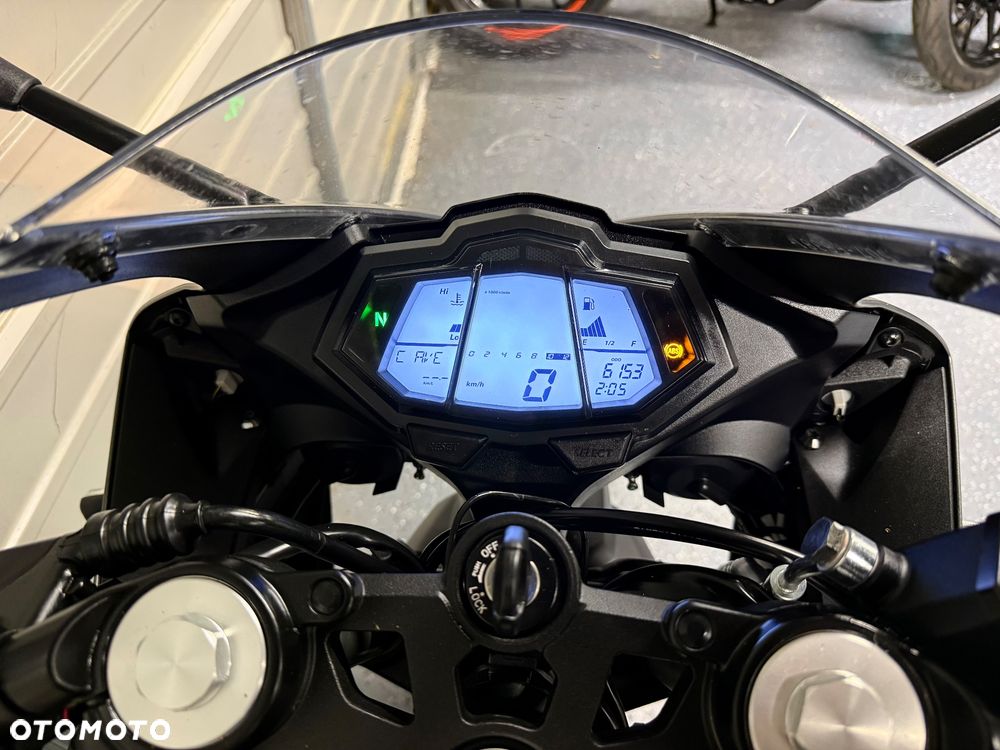 Yamaha R125 - 10