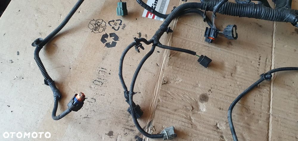 Wiązka instalacja silnika Dacia Logan II 0.9 TCE 240117561R - 8