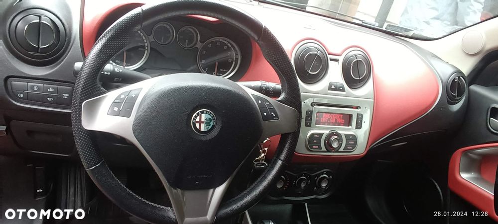 Alfa Romeo Mito 1.4 MultiAir Distinctive - 13