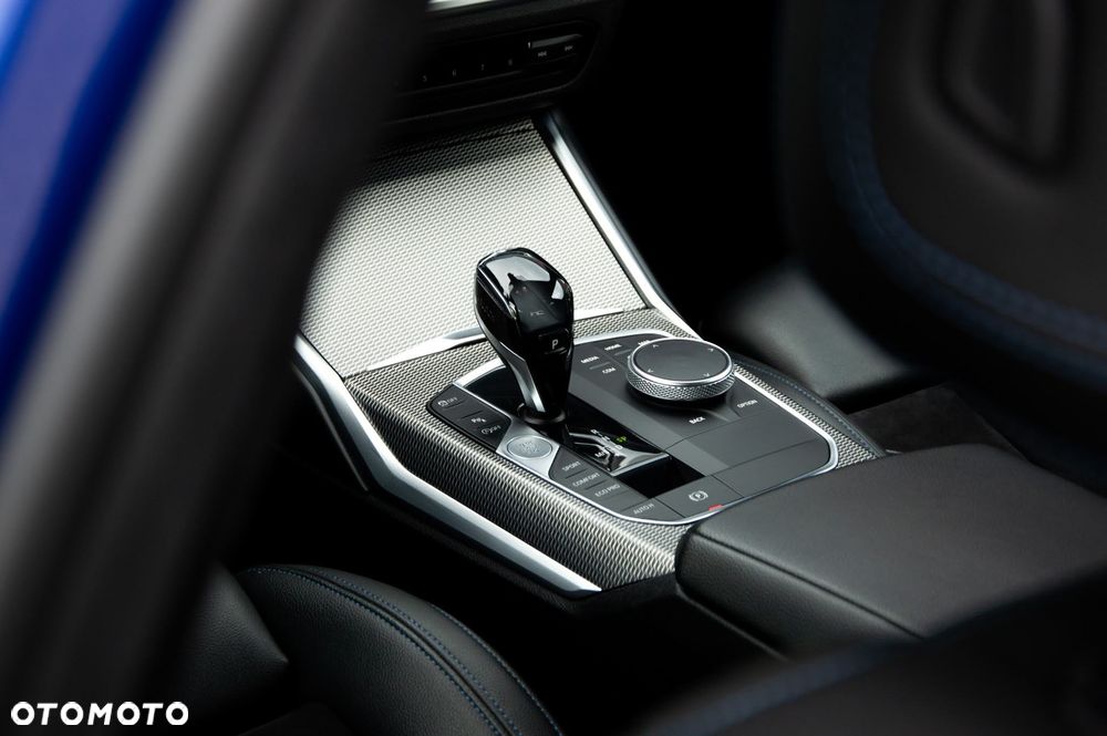 BMW Seria 3 320d xDrive M Sport - 14