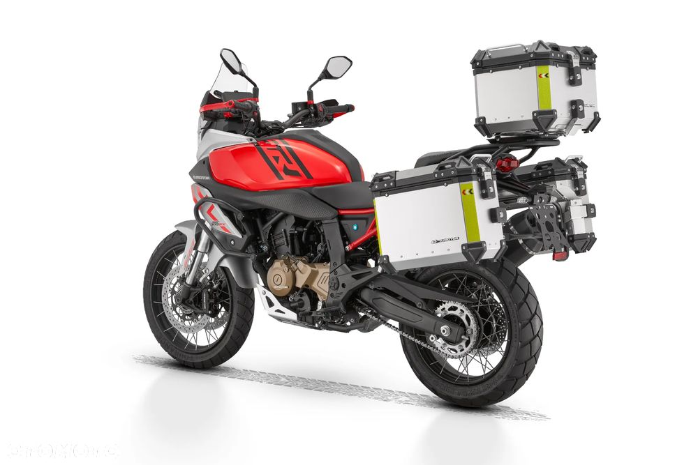 QJMOTOR SRT 600SX - 17