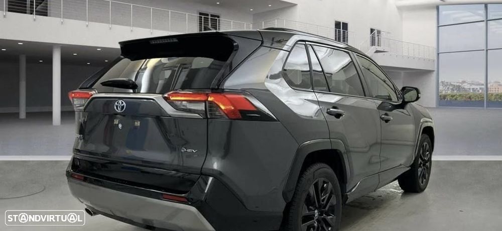 Toyota RAV4 - 9