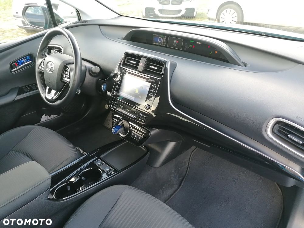 Toyota Prius (Hybrid) Comfort - 20
